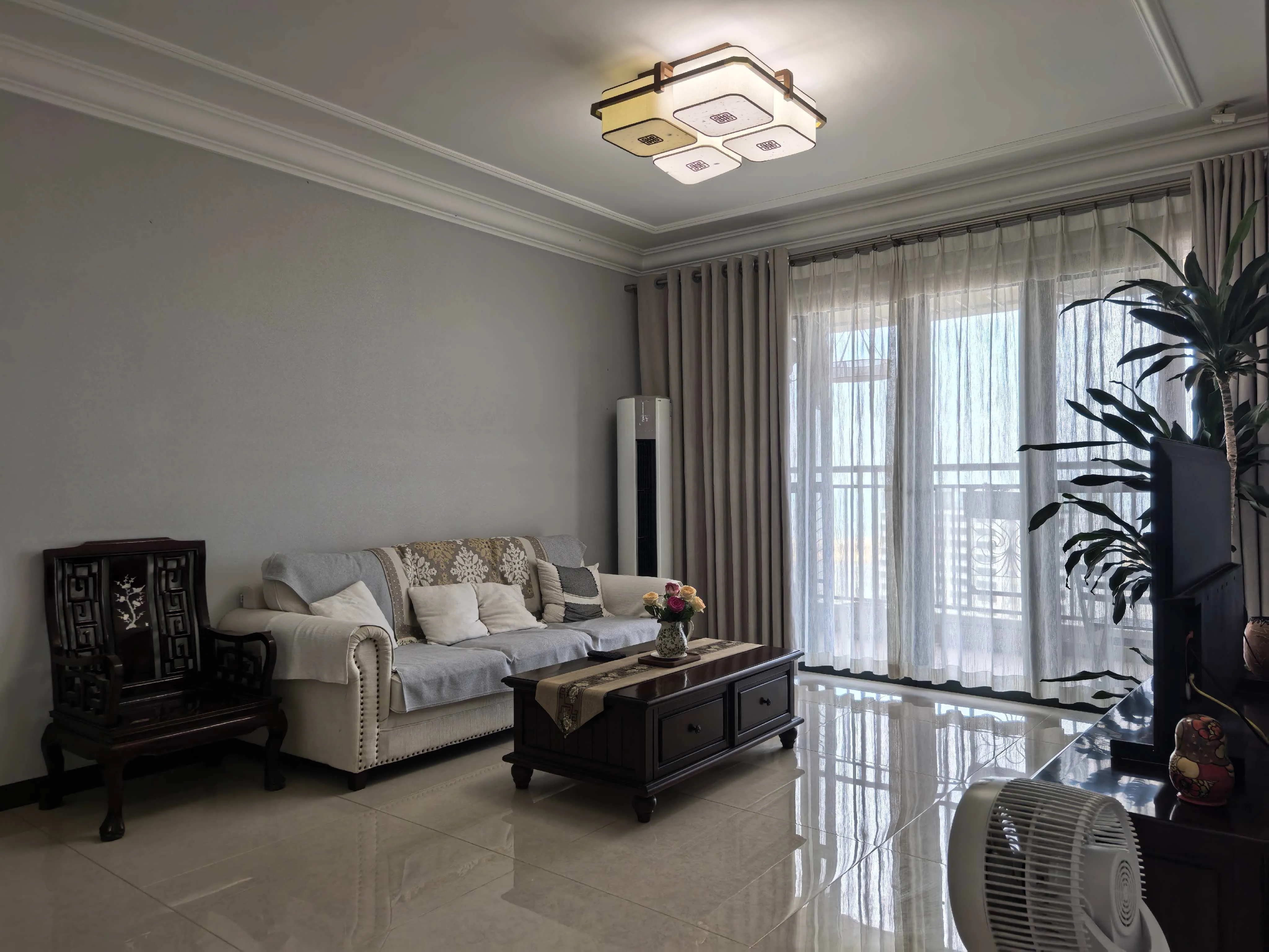 Cozy living room in Beihai homestay apartment