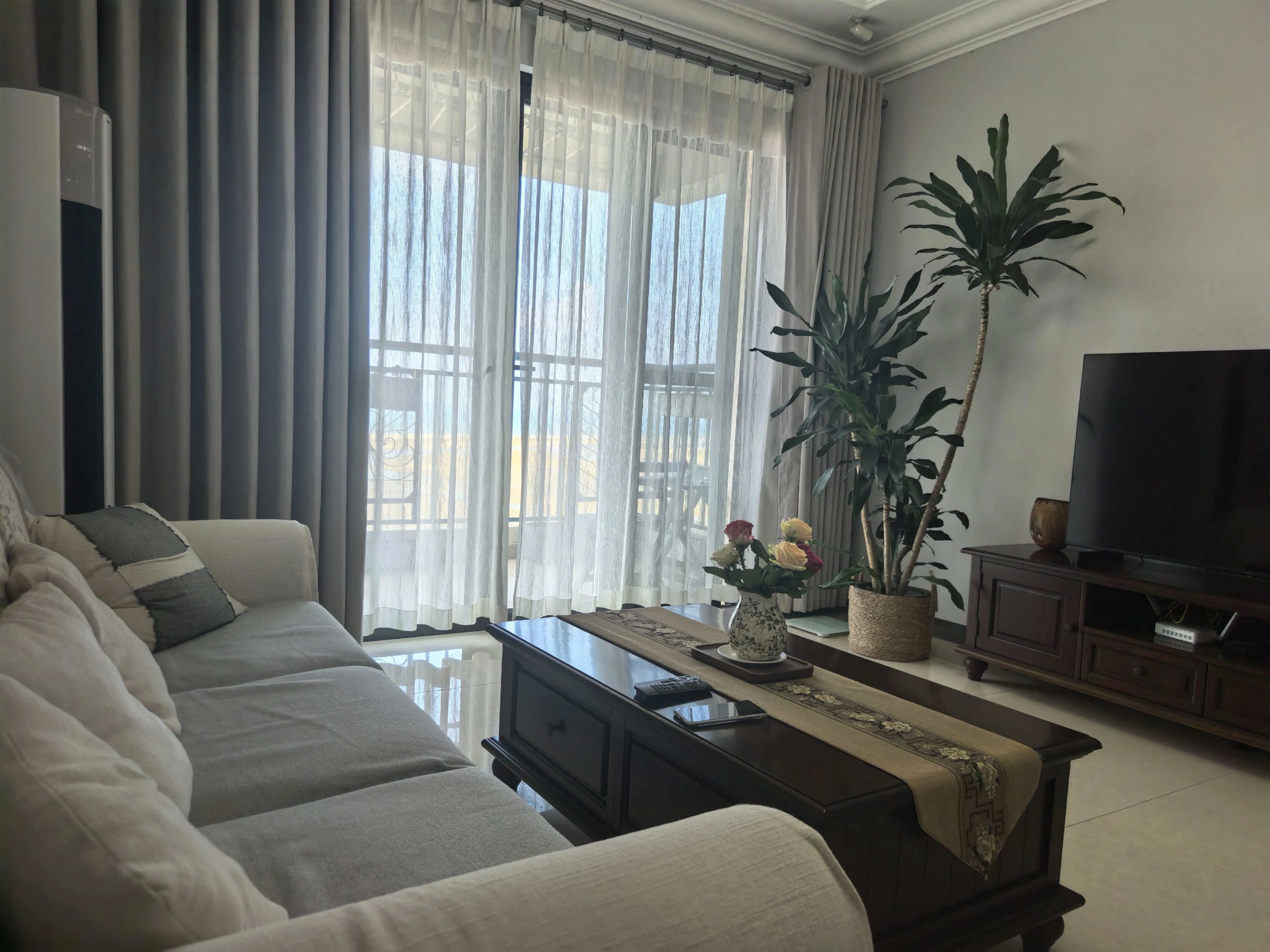 Cozy living room (2) in Beihai homestay apartment