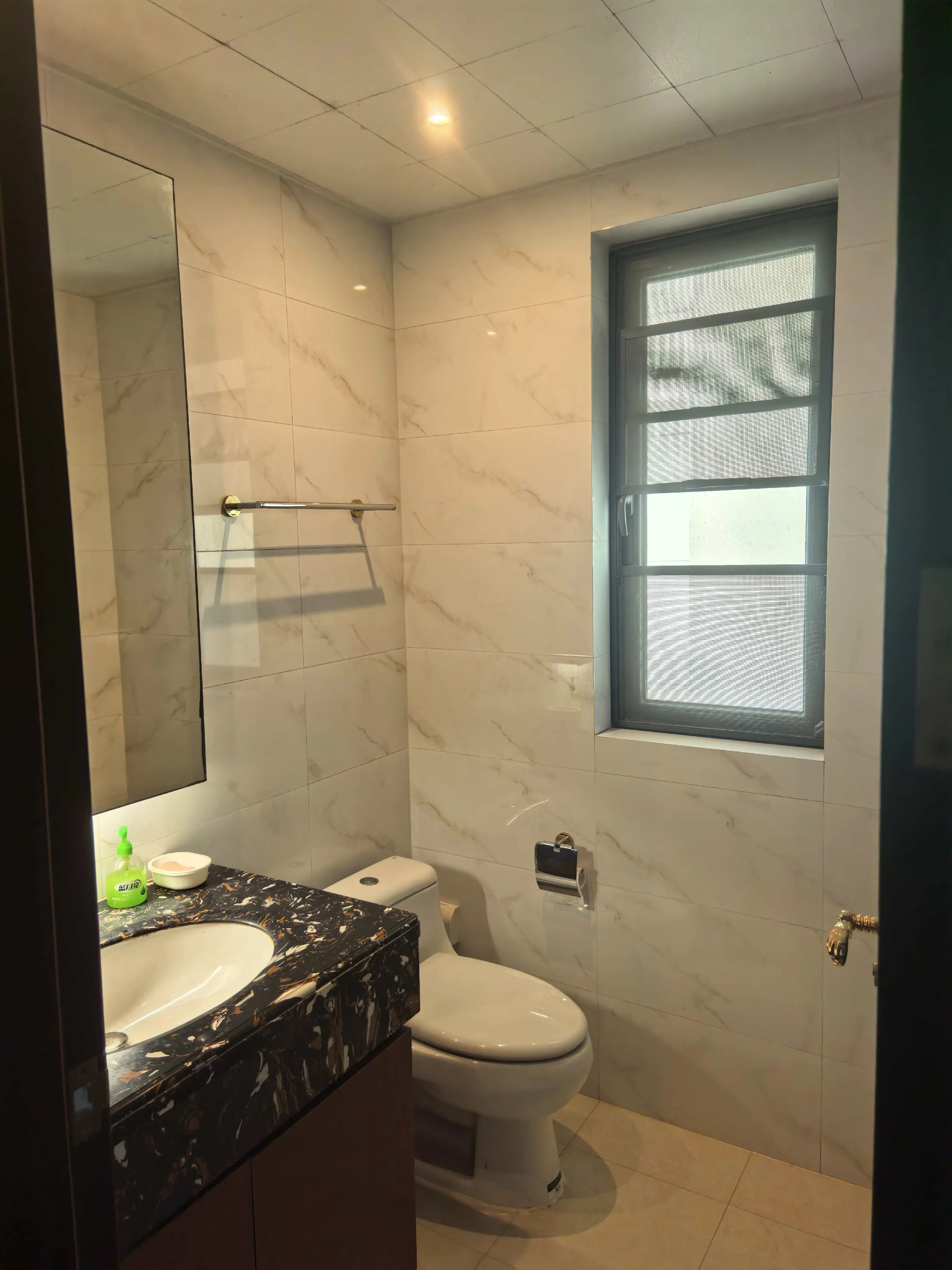 WC facility in Beihai homestay apartment