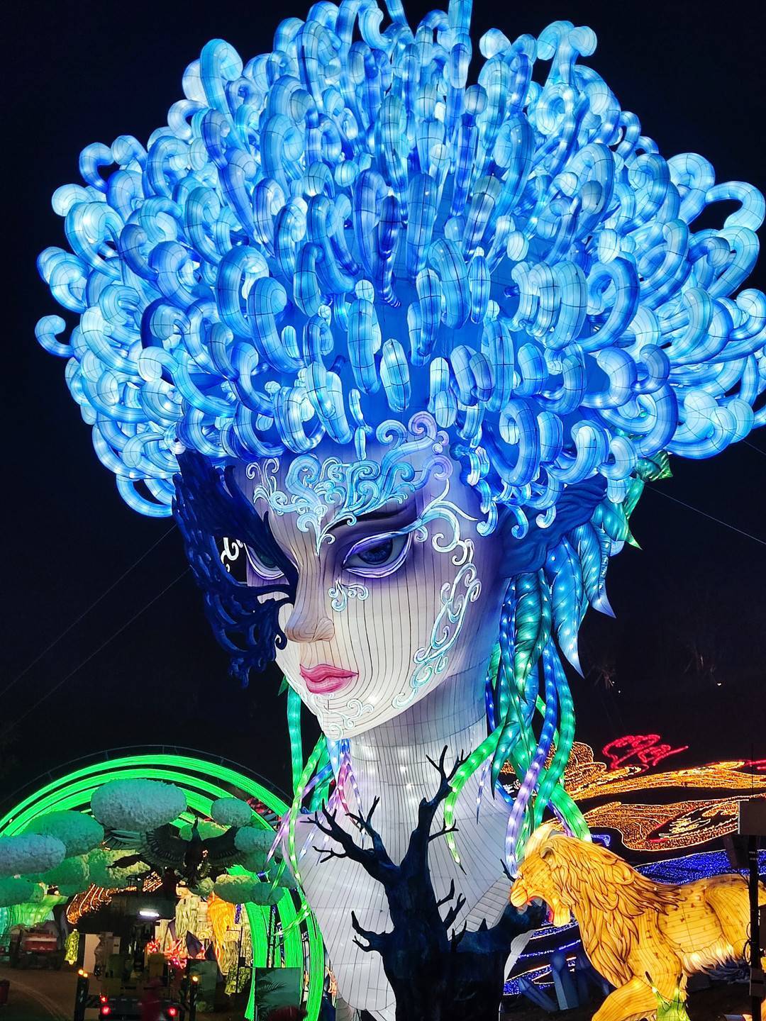 Jingwei Fills the Sea