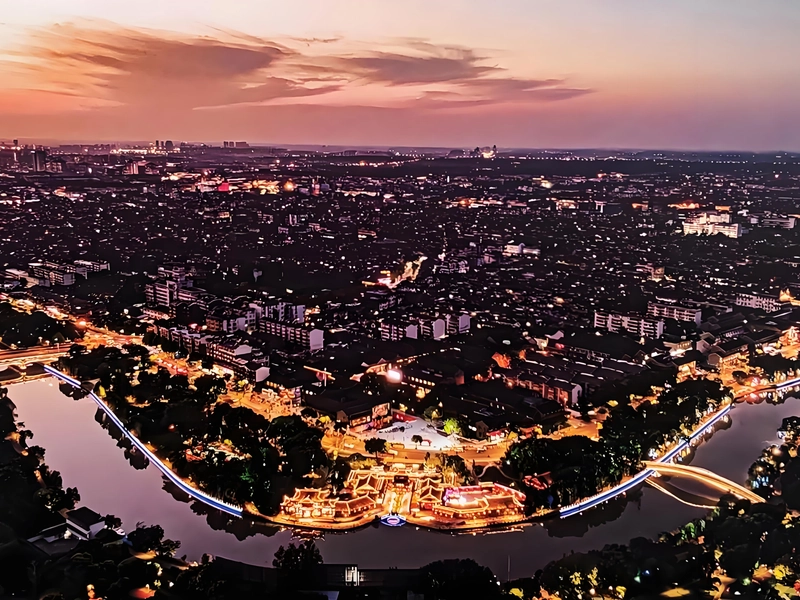 Yangzhou ancient canal and cultural heritage