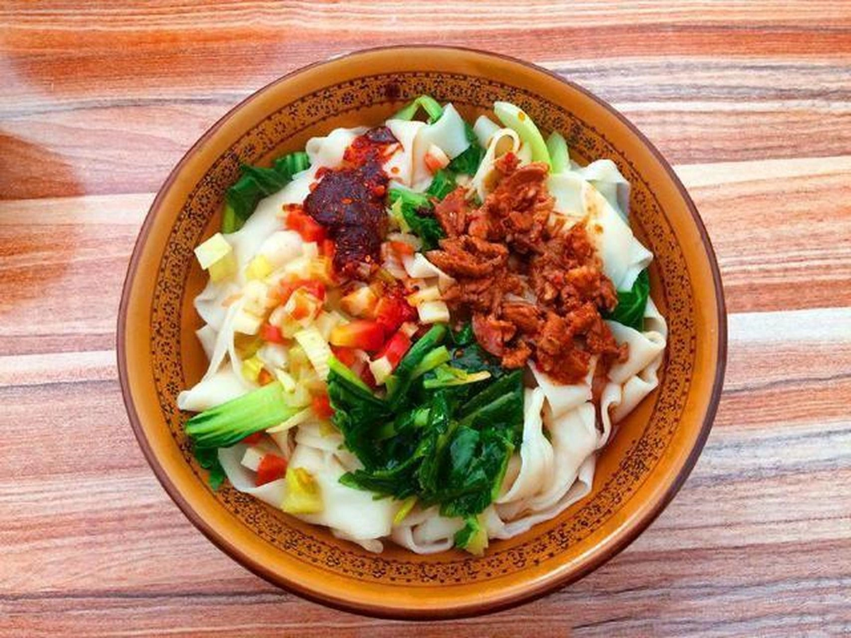 Biangbiang noodles with oil-splashed chili