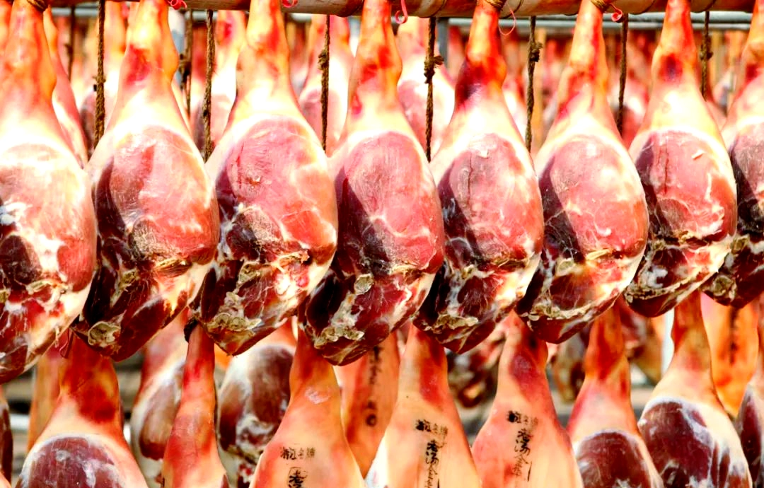 Jinhua Ham - three-year cured pork leg with crystalline aroma