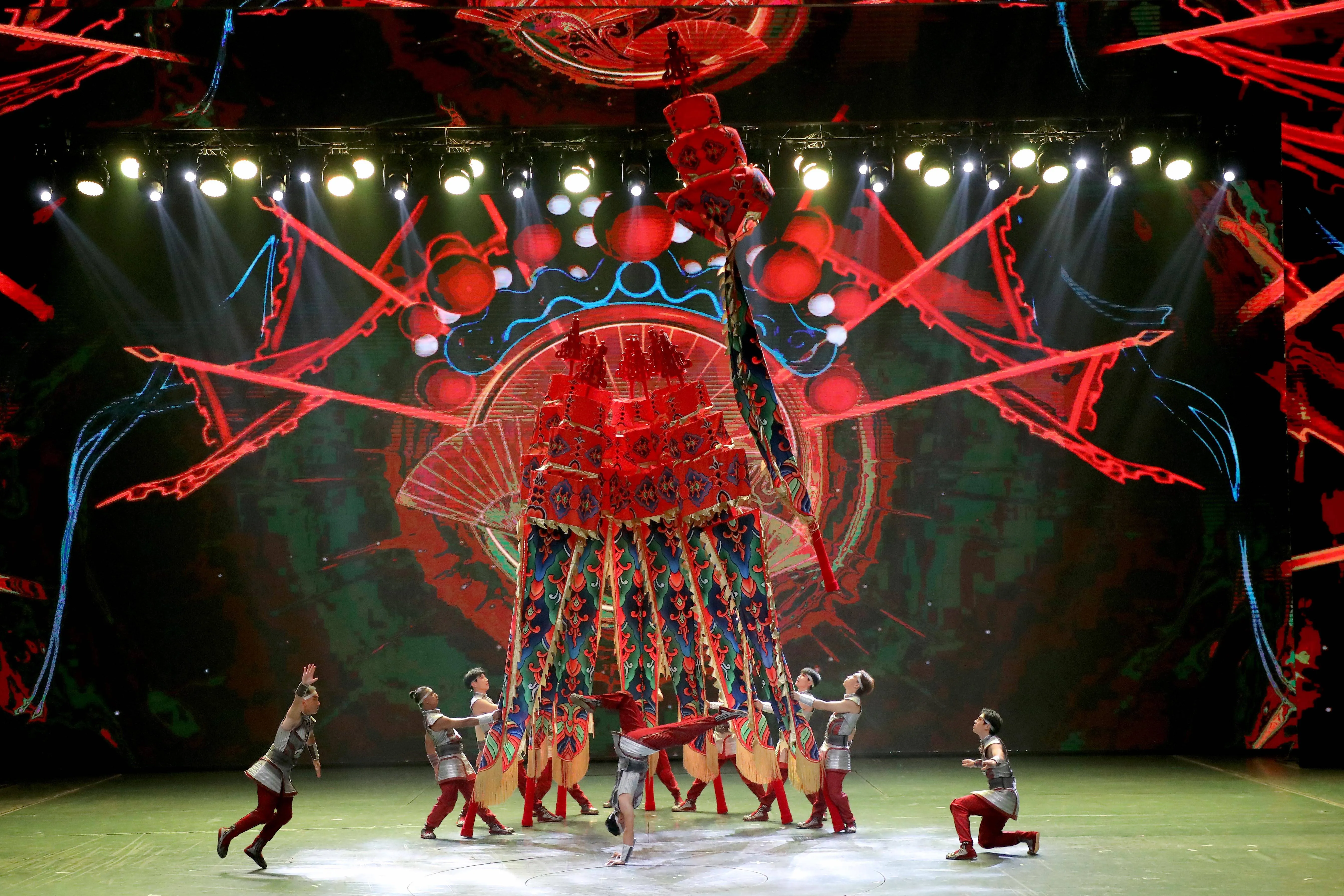 Wuqiao acrobatics performance featuring traditional balancing and juggling acts
