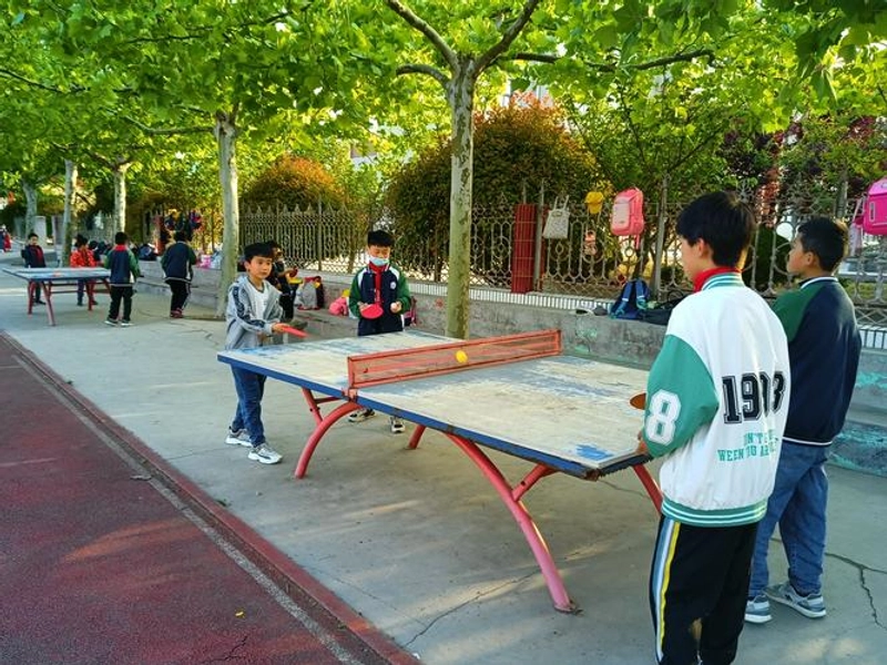 Millions of Chinese people playing table tennis in various settings