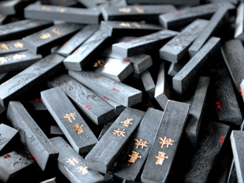 Huizhou ink made from pine soot and natural glue for calligraphy and painting