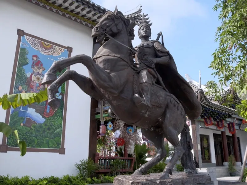 Statue of Madam Wa in Tianzhou commemorating her leadership against Wokou pirates during the Ming Dynasty