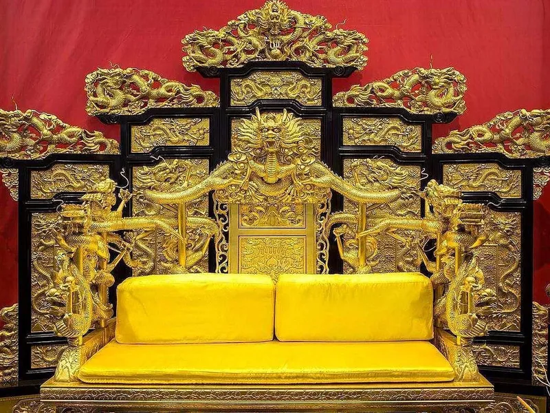 Chinese dragon illustration showing its majestic and flowing body, symbolizing power and good fortune