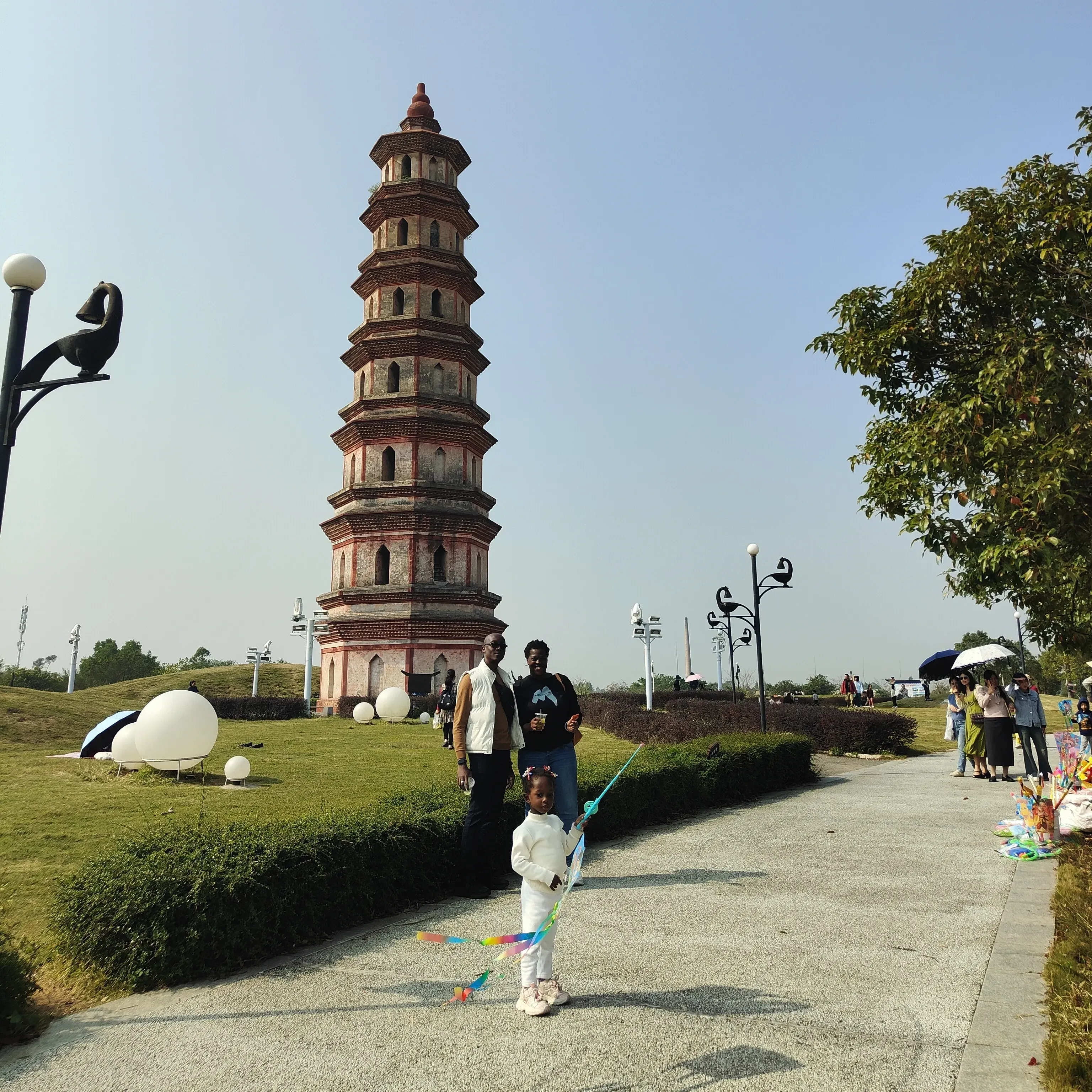RPL students enjoying a one-day cultural tour of Hepu ancient capital, featuring visits to Huai Garden and traditional Beihai morning tea experience