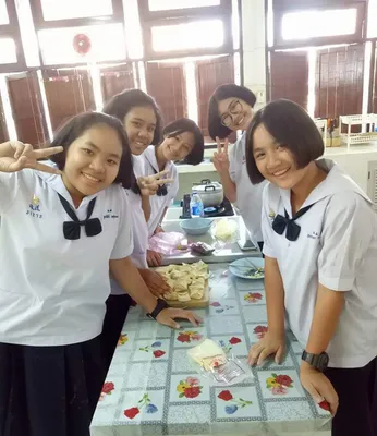 Students experiencing authentic Chinese lifestyle and language immersion at RPL School